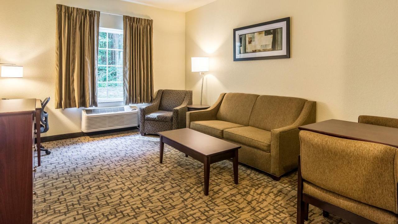 Cobblestone Hotel & Suites - Greenville Екстер'єр фото
