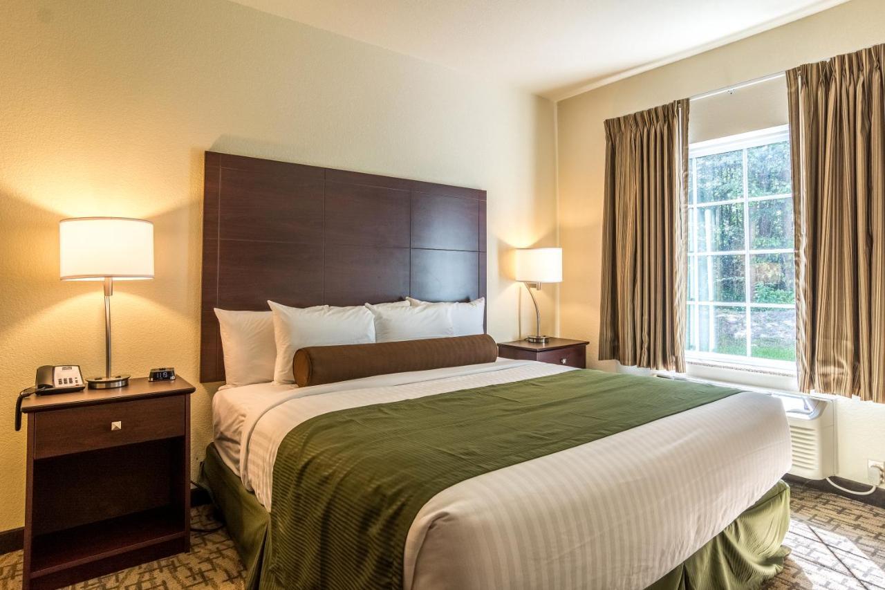 Cobblestone Hotel & Suites - Greenville Екстер'єр фото