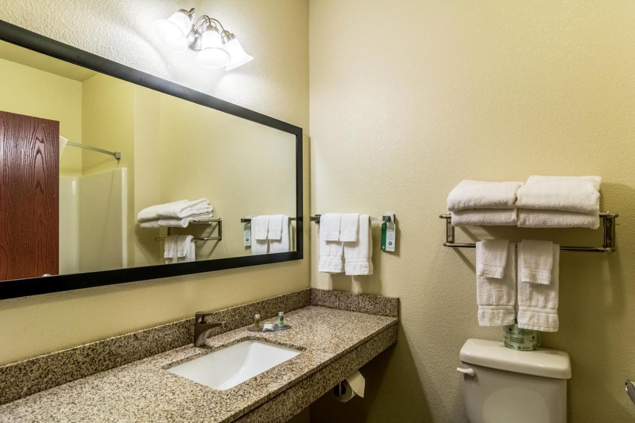 Cobblestone Hotel & Suites - Greenville Екстер'єр фото